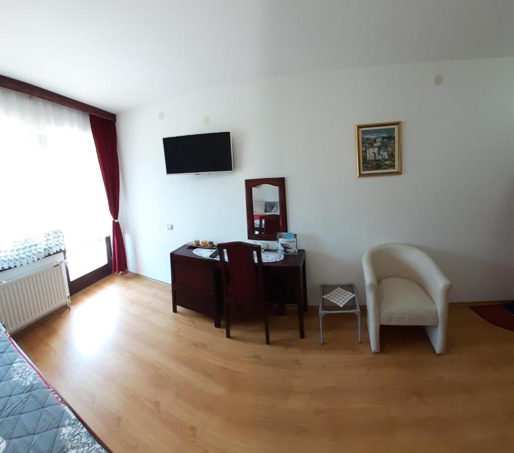 Apartmani "Vila Jelena" Aranđelovac Eksteriør billede