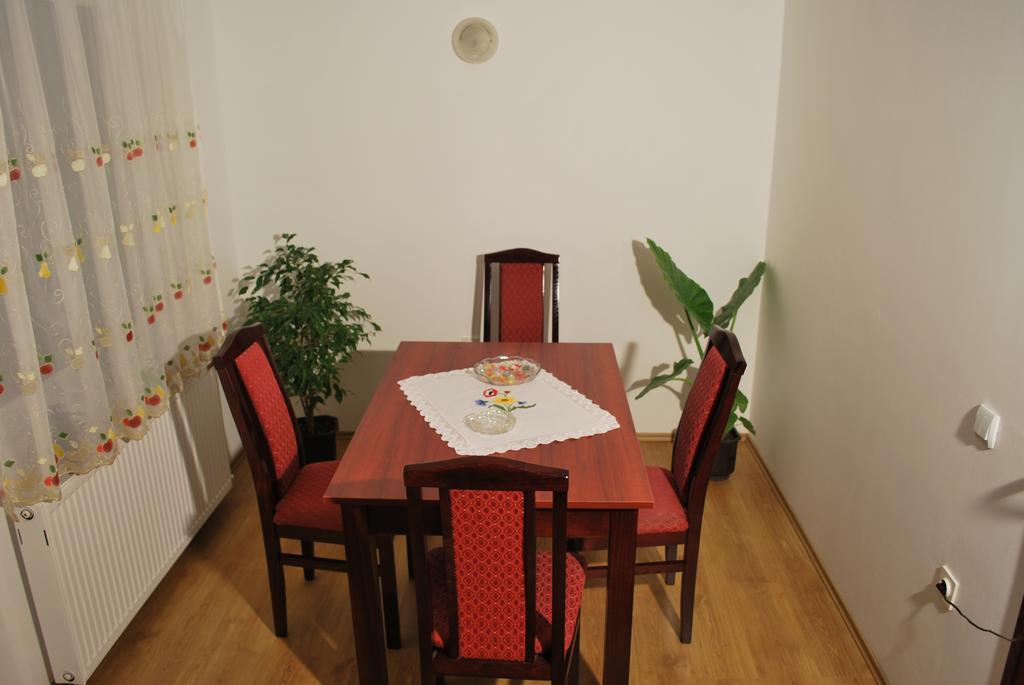Apartmani "Vila Jelena" Aranđelovac Eksteriør billede